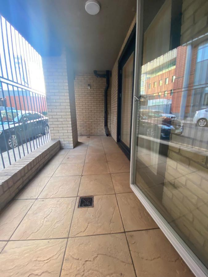 Central London, Jaccuzzi,Newbuild, 2 Bedrooms Two Baths Kültér fotó
